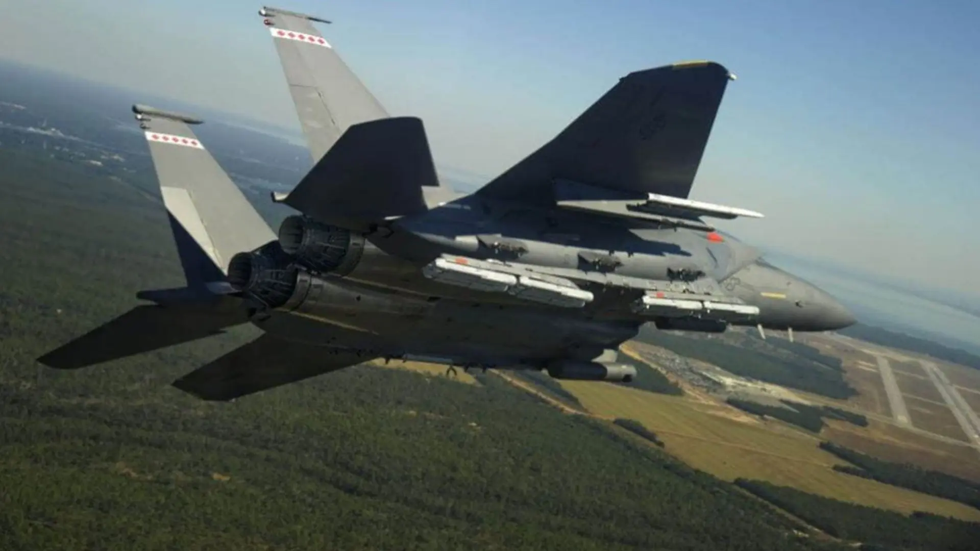 The US Navy has approved Raytheon’s StormBreaker® smart weapon for operational use on the F/A-18-E/F Super Hornet strike fighter