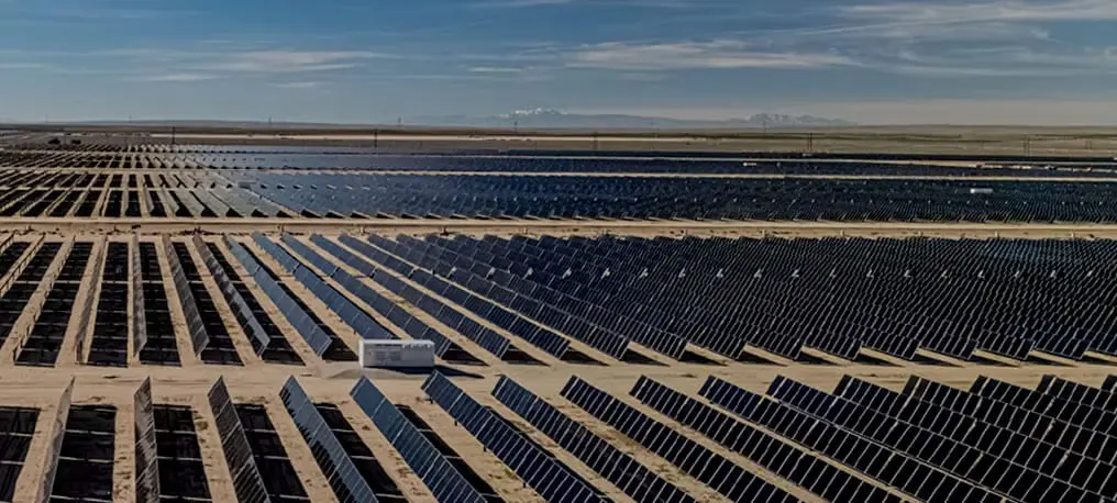 Representative image of solar plant. (Image via Masdar)